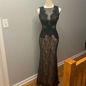 LM by Mignon size 2 black gown